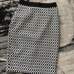 Banana Republic Black and White Pencil Skirt